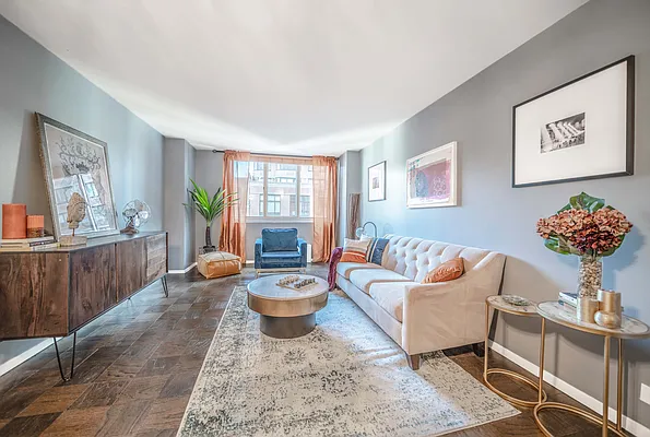 Sold by Compass | media 1