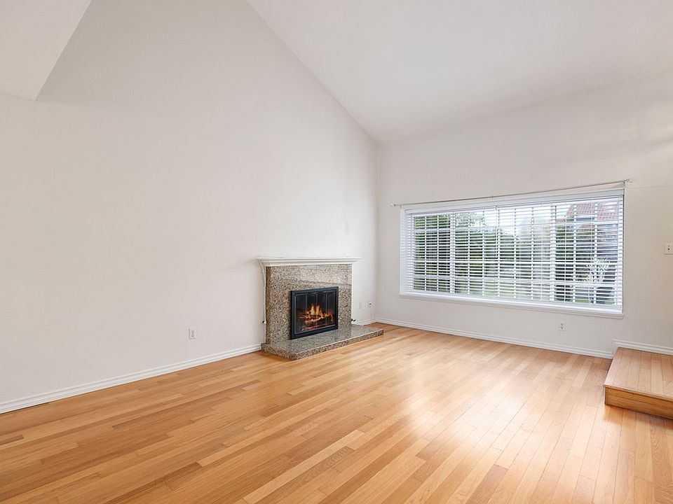 6231 Lakewood St, San Diego, CA 92122 Zillow