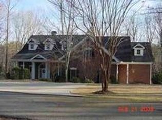 802 Long Point Dr, Seneca, SC 29678