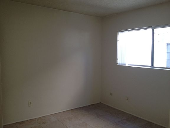 Room (1)