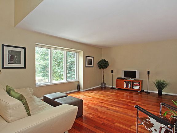 2nd image of 167 Clarken Dr