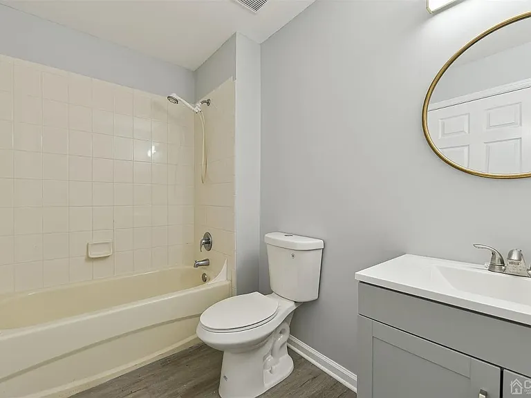 194 Pinelli Dr — Photo 27