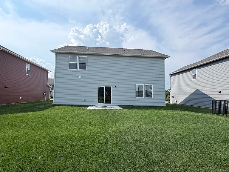 2137 Egbert Rd — Photo 4