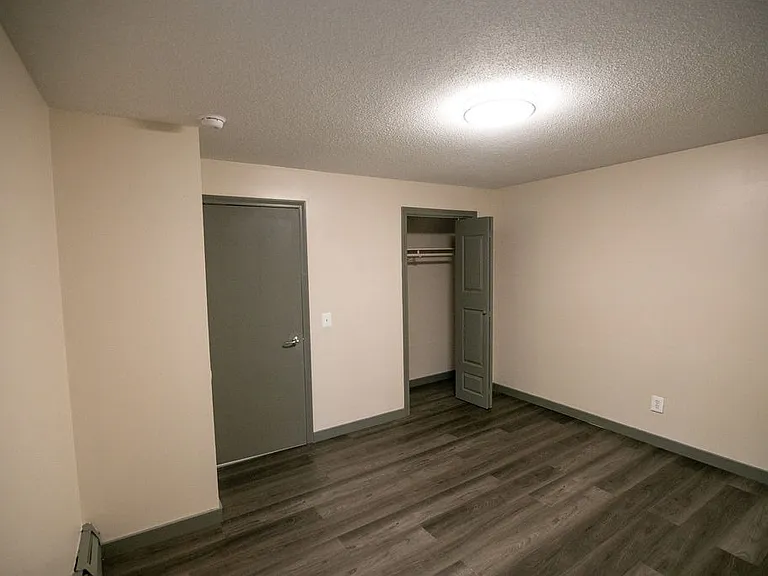 608 Allen St — Photo 27