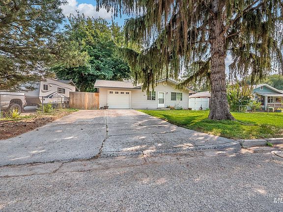 4th image of 350 Farber Dr