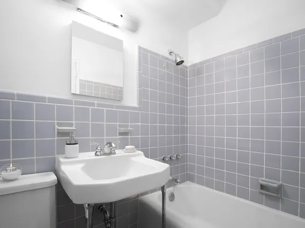 315 East 70th Street image 6 of 13