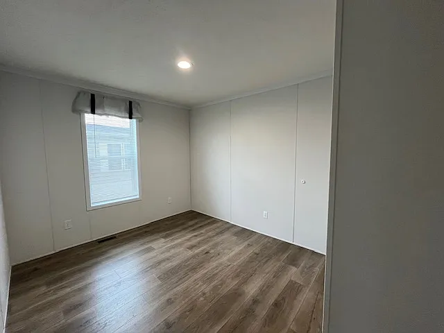 11 Meadows — Photo 19