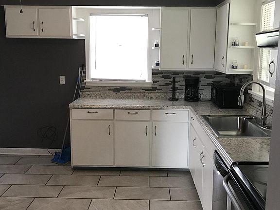 5th image of 8000 Trillium Dr