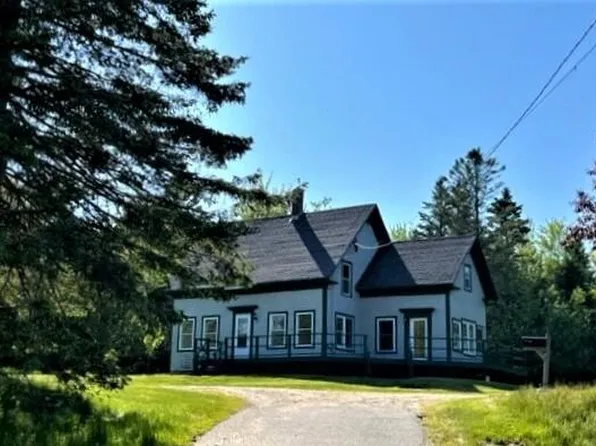 68 Joy Road, Gouldsboro, ME 04607