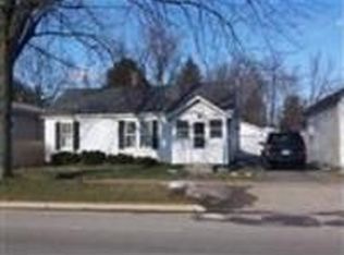 241 Washington St, Coloma, MI 49038