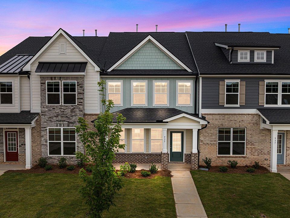 1st image of 935 Alma Railway Dr #554