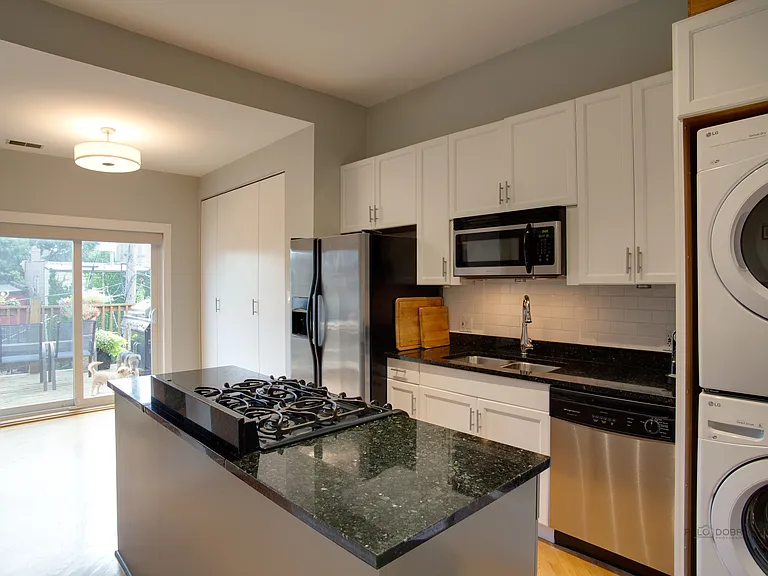 2021 W Armitage Ave #3 — Photo 12