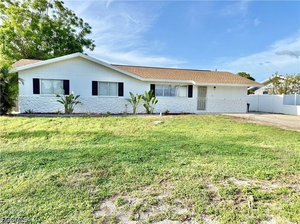 7313 Lobelia Rd