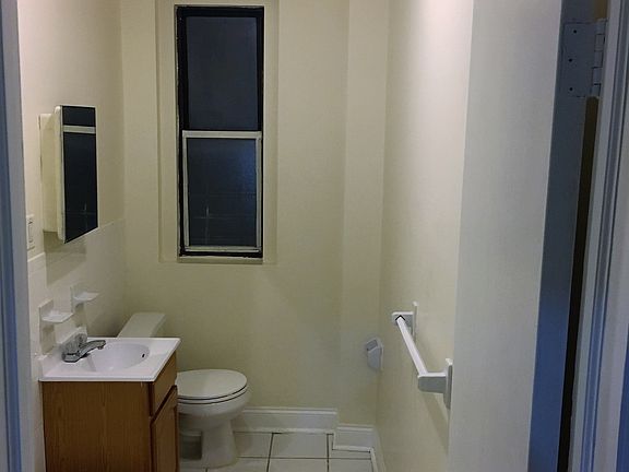 4th image of 2767 Sedgwick Ave