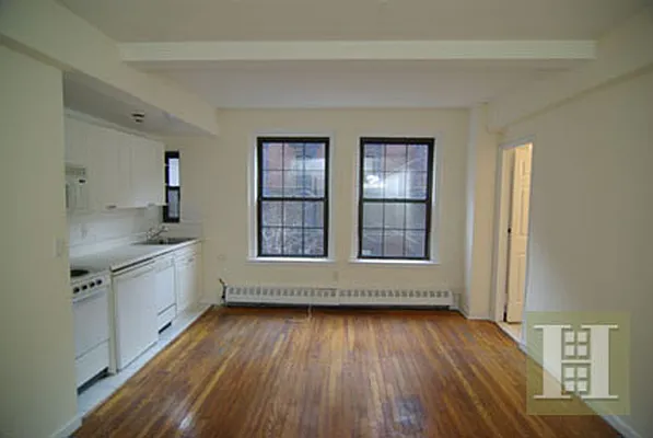 Rented by Halstead Real Estate | media 18