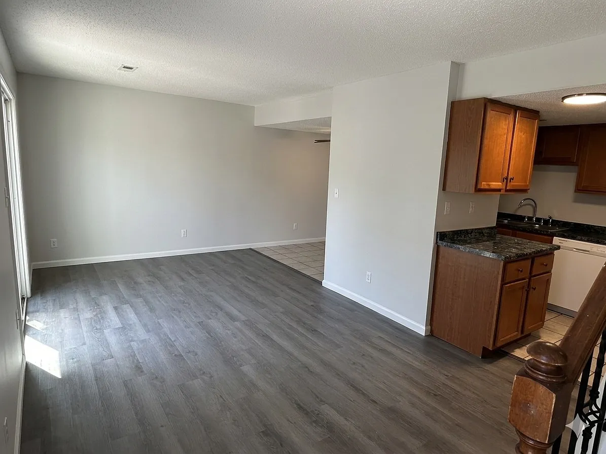 Building Photo - 3844 Treebrook Dr #3844