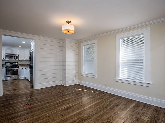 2nd image of 603 S Ottawa St