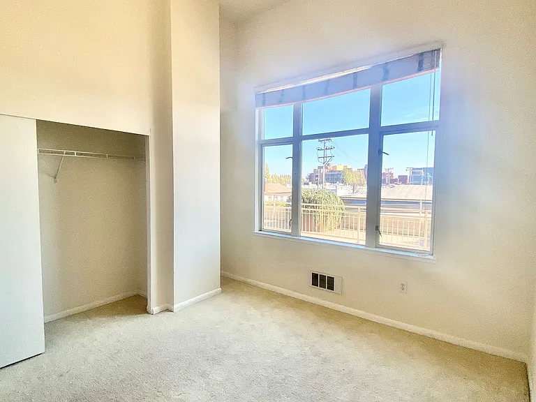 5855 Horton St #412 — Photo 7