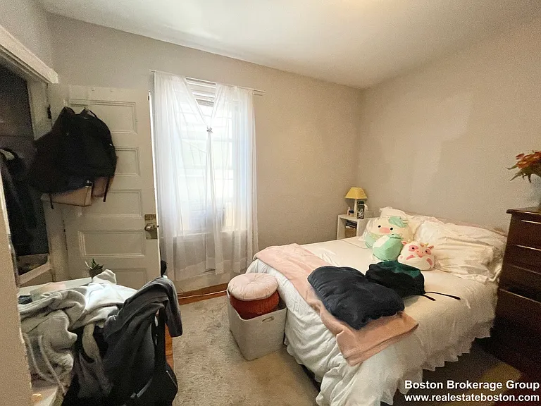 9 Taft St #2 — Photo 6