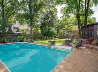 8099 Ridgetown Ln, Germantown, TN 38138