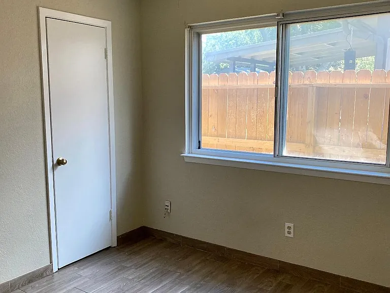 6022 Ridge Glade St — Photo 13