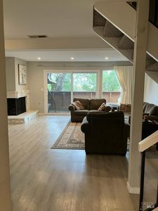 6 Park Crest Ct APT B, Novato, CA, 94947