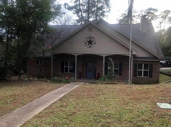 1st image of 2401 Twin Oaks