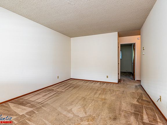 2nd image of 3555 Lehigh Dr APT 4