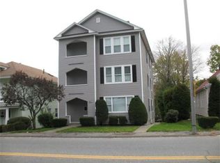 118 Heywood St, Worcester, MA 01604