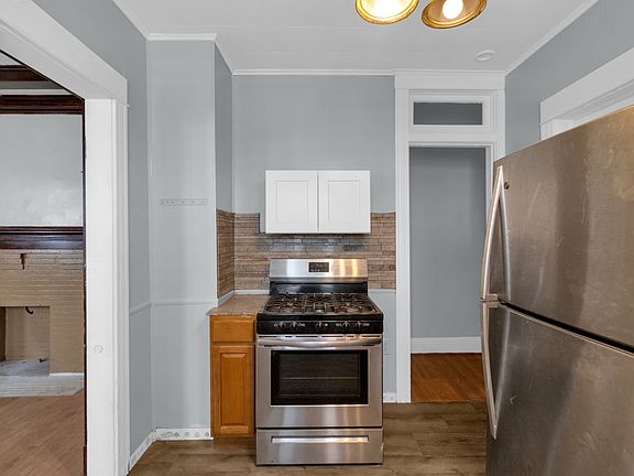 5th image of 1586 Delaware Ave APT 2