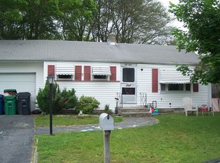 58 Graybar Rd, Warwick, RI 02888