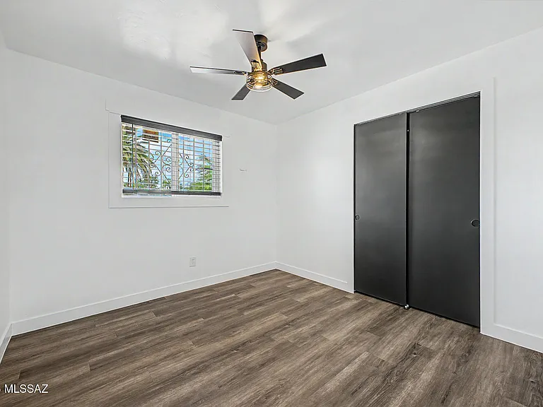 2625 W Oregon St — Photo 19
