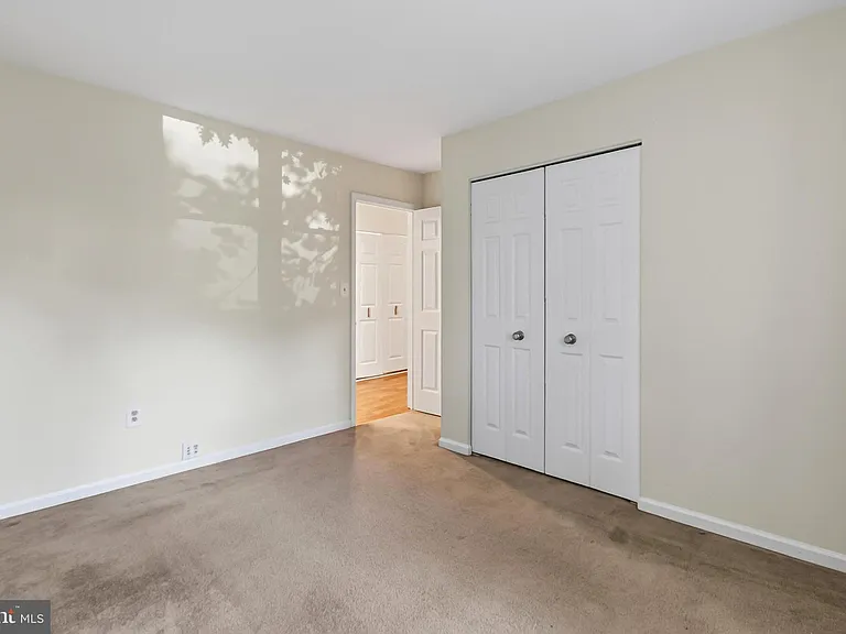 5719 Oakshore Ct — Photo 28