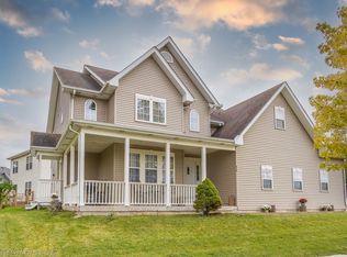 806 Walnut St, Genoa, IL 60135