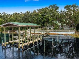 3133 Rodebush Ln, Navarre, FL 32566