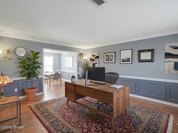 5th image of 9502 Hunters Trail Ct