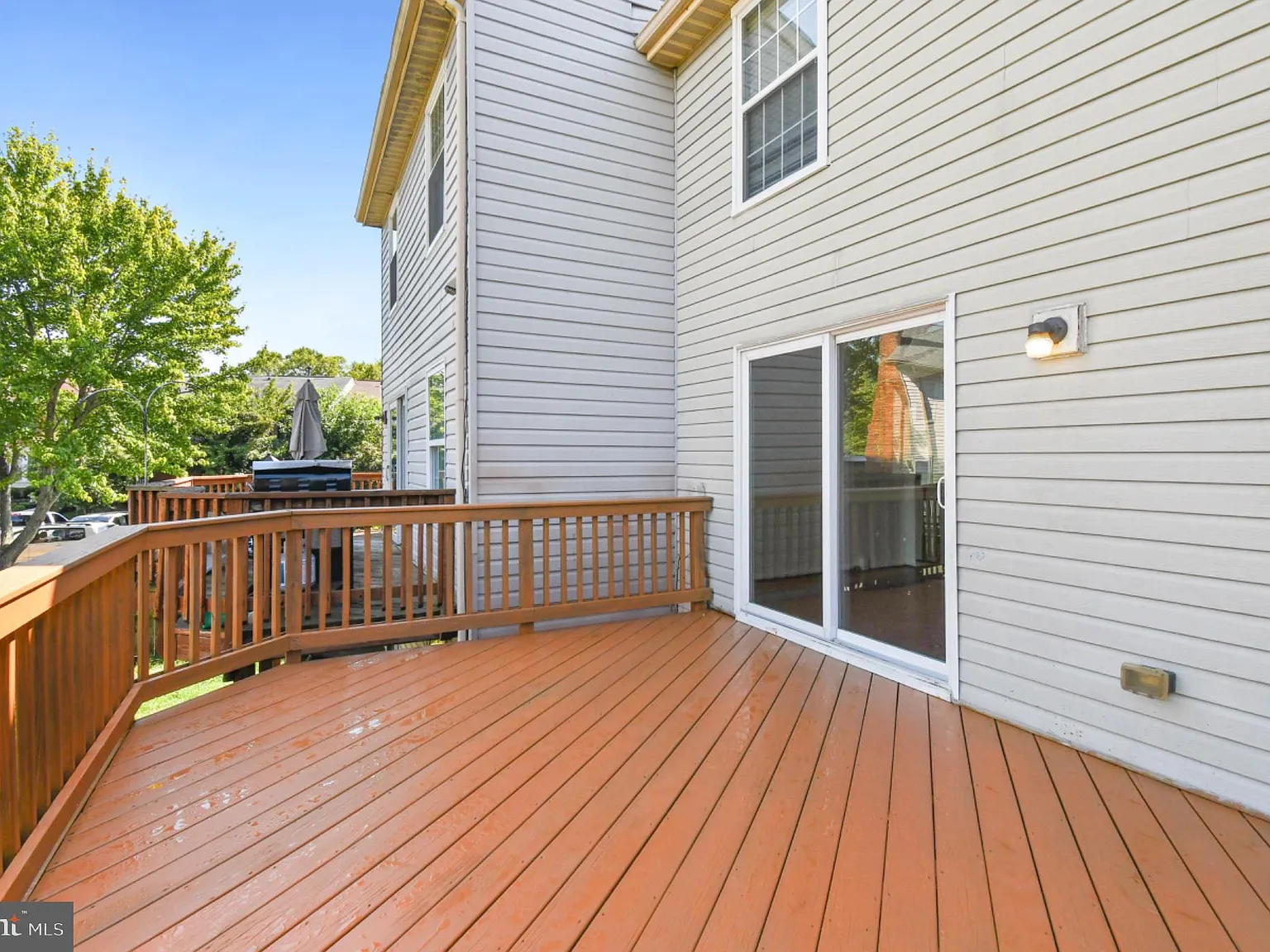 3 bed, 3.5 bath, 1950 sqft, $3,450 — Photo 4