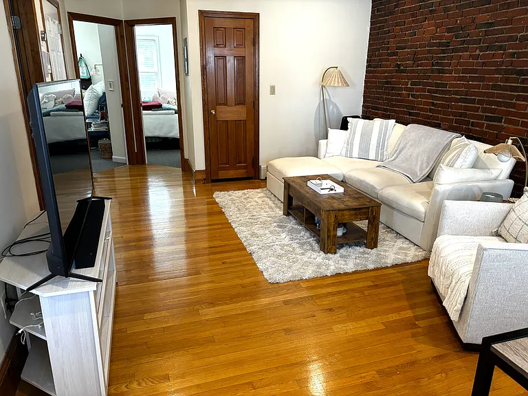 182 Bolton St #3 — Photo 4