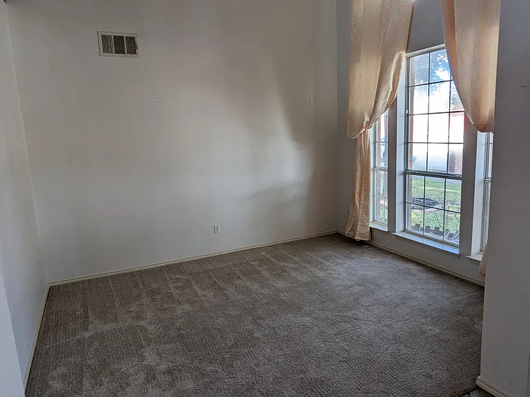 5001 Highlands Dr — Photo 18