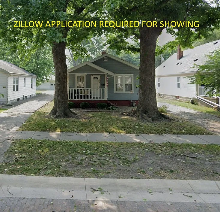 2425 Holmes Ave