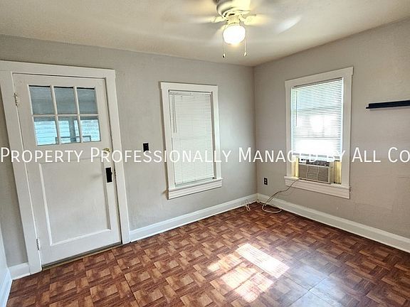 4th image of 918 E Lime St APT 3