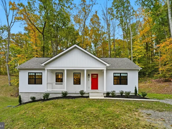 700 Leeland Rd, Fredericksburg, VA 22405