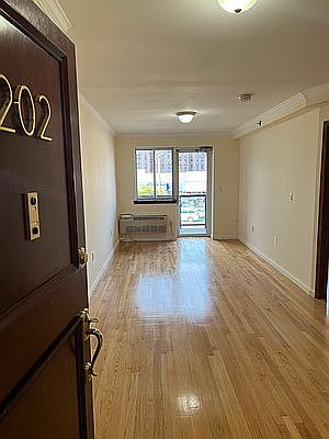 5th image of 102-10 Queens Blvd #202