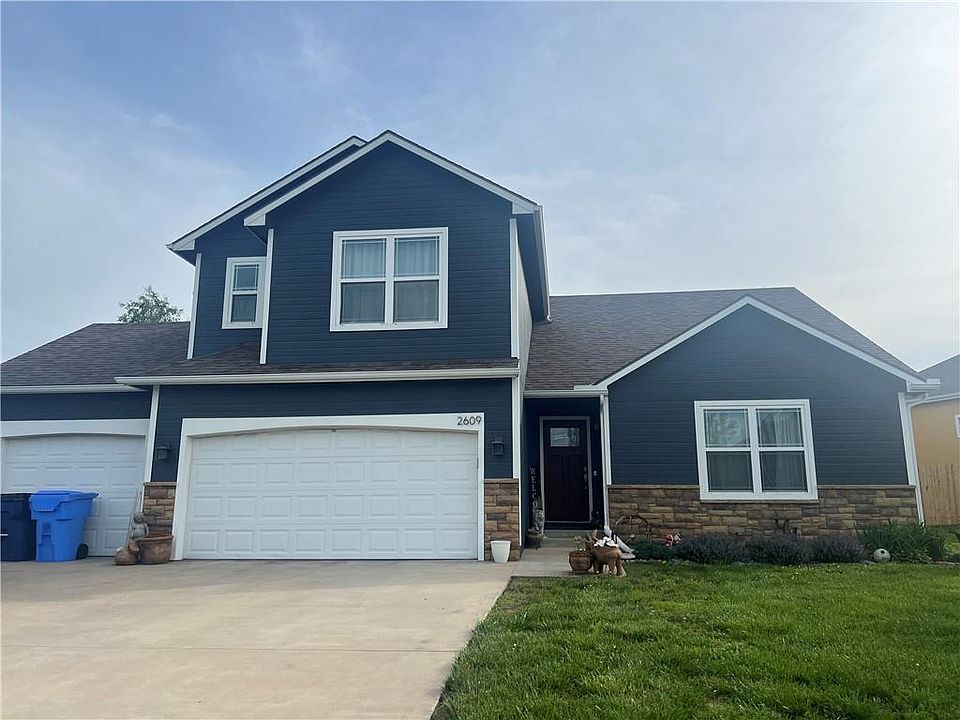 1st image of 2609 E Clear Creek Pl