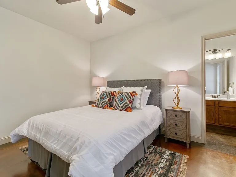 3239 S University Dr — Photo 18