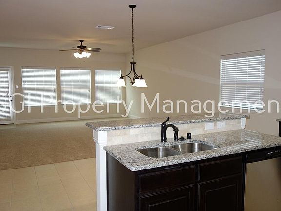 5th image of 7704 Cottonwood Dr