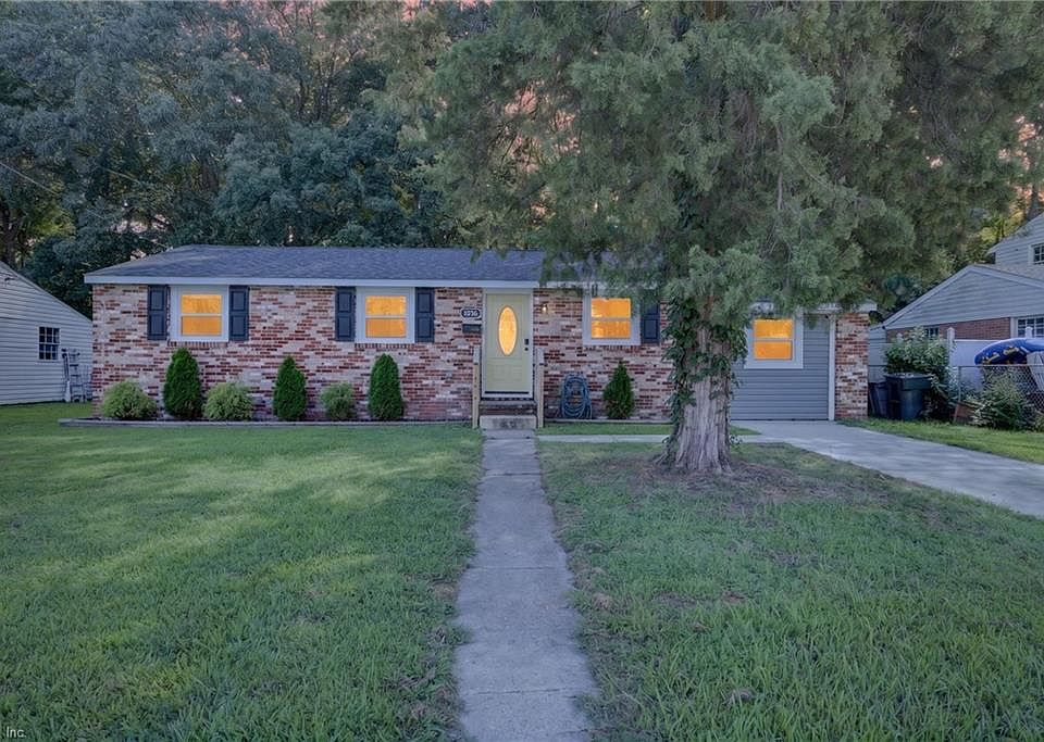 1st image of 1936 Beall Dr