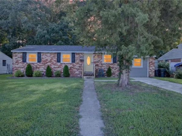 1936 Beall Dr, Hampton, VA 23663
