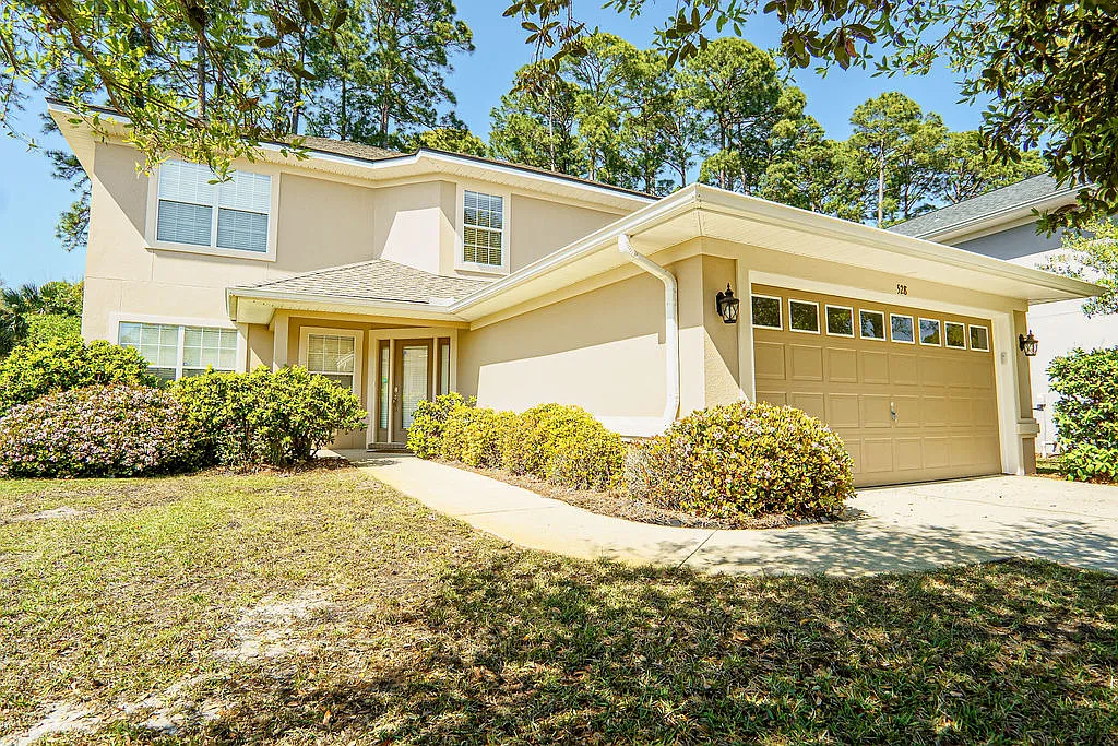 5 bed, 2488 sqft, $3,500 — Photo 1
