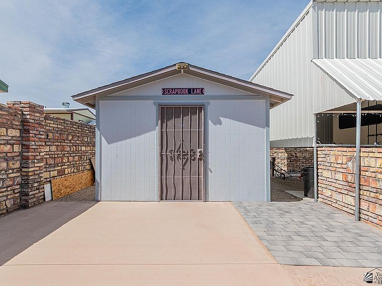Insulated shed